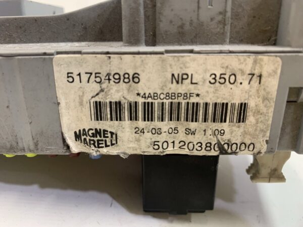 CAJA RELES / FUSIBLES LANCIA MUSA - Imagen 3