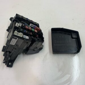 CAJA RELES / FUSIBLES TOYOTA YARIS