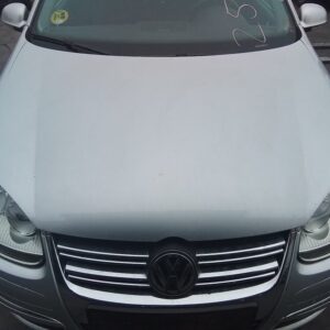 CAPOT VOLKSWAGEN JETTA