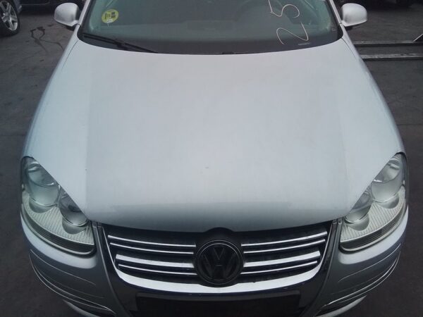 CAPOT VOLKSWAGEN JETTA