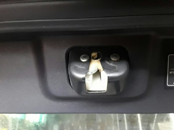 CERRADURA MALETERO / PORTON RENAULT KOLEOS