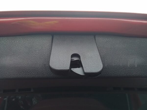 CERRADURA MALETERO / PORTON VOLKSWAGEN GOLF IV BERLINA
