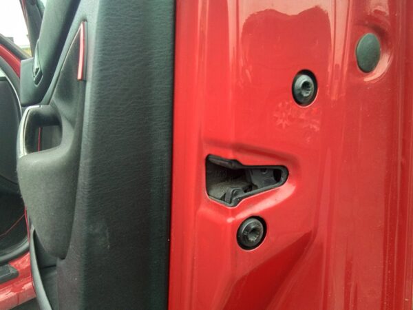 CERRADURA PUERTA DELANTERA DERECHA VOLKSWAGEN GOLF IV BERLINA