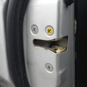 CERRADURA PUERTA DELANTERA IZQUIERDA  HONDA CIVIC BERLINA .5