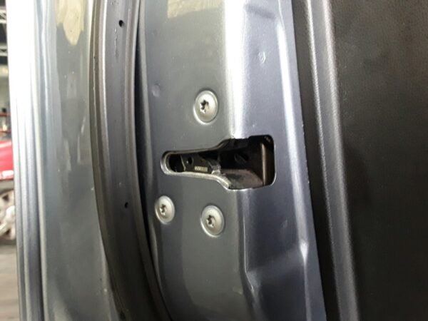 CERRADURA PUERTA DELANTERA IZQUIERDA  RENAULT KOLEOS