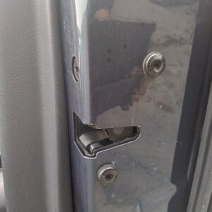 CERRADURA PUERTA TRASERA DERECHA  AUDI A6 BERLINA