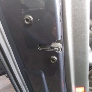 CERRADURA PUERTA TRASERA IZQUIERDA  AUDI A6 BERLINA