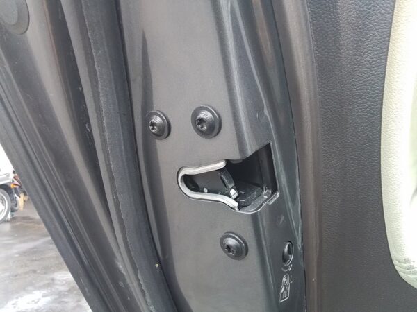 CERRADURA PUERTA TRASERA IZQUIERDA  OPEL INSIGNIA BERLINA