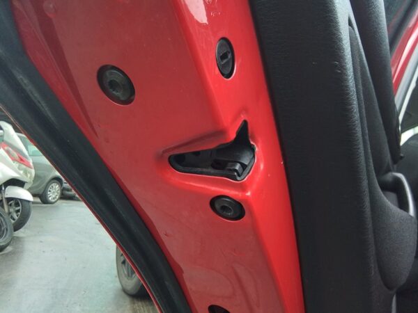 CERRADURA PUERTA TRASERA IZQUIERDA  VOLKSWAGEN GOLF IV BERLINA