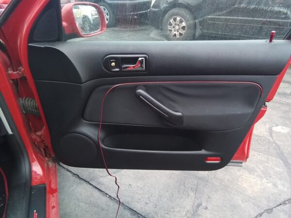 ELEVALUNAS DELANTERO DERECHO VOLKSWAGEN GOLF IV BERLINA