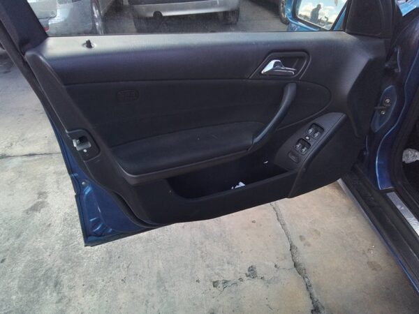 ELEVALUNAS DELANTERO IZQUIERDO MERCEDES CLASE C  BERLINA
