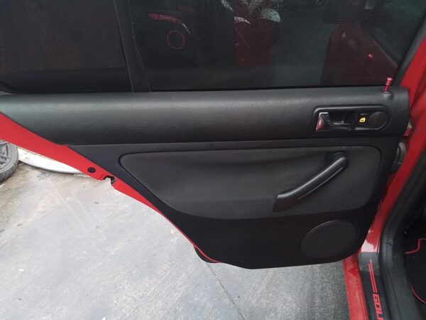 ELEVALUNAS TRASERO IZQUIERDO VOLKSWAGEN GOLF IV BERLINA