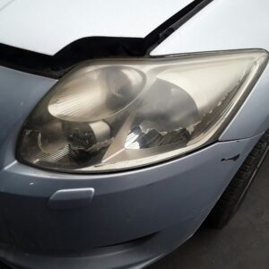FARO IZQUIERDO TOYOTA AURIS