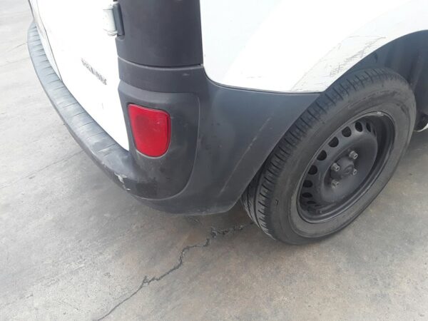 PARAGOLPES TRASERO RENAULT KANGOO - Imagen 2