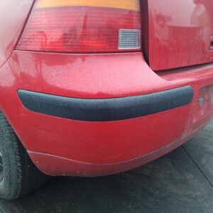 PARAGOLPES TRASERO VOLKSWAGEN GOLF IV BERLINA