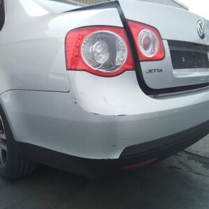 PARAGOLPES TRASERO VOLKSWAGEN JETTA
