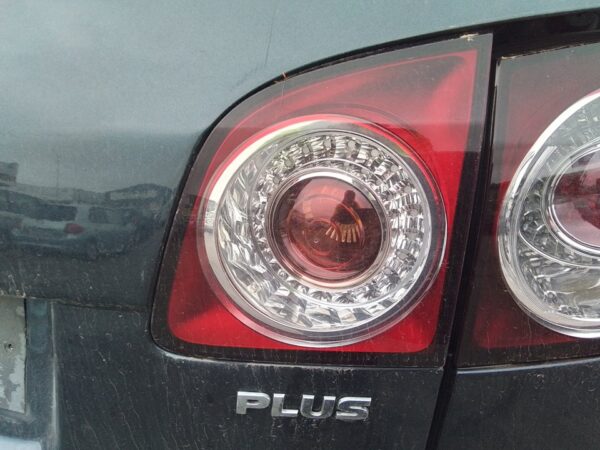 PILOTO TRASERO DERECHO INTERIOR VOLKSWAGEN GOLF PLUS