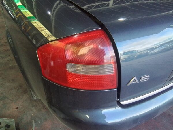 PILOTO TRASERO IZQUIERDO AUDI A6 BERLINA