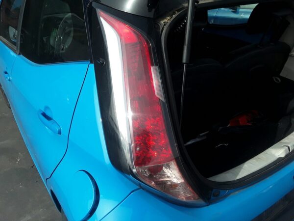 PILOTO TRASERO IZQUIERDO TOYOTA AYGO