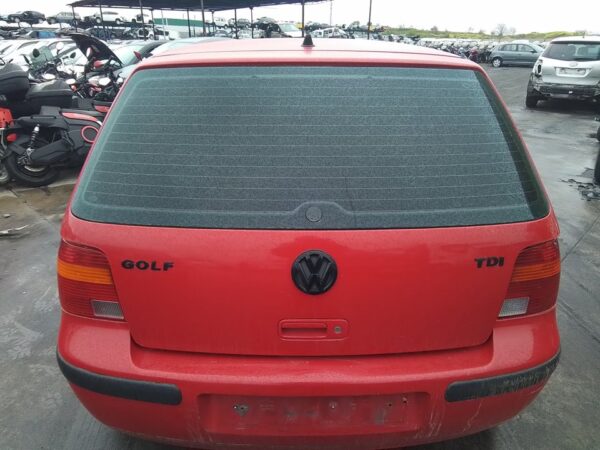 PORTON TRASERO VOLKSWAGEN GOLF IV BERLINA