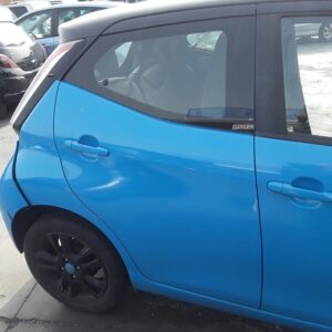 PUERTA TRASERA DERECHA TOYOTA AYGO