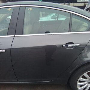 PUERTA TRASERA IZQUIERDA OPEL INSIGNIA BERLINA