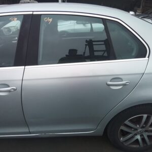 PUERTA TRASERA IZQUIERDA VOLKSWAGEN JETTA