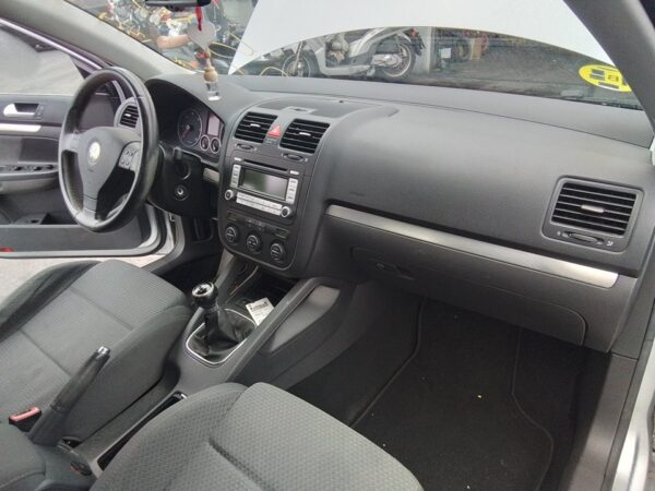 SALPICADERO VOLKSWAGEN JETTA - Imagen 2