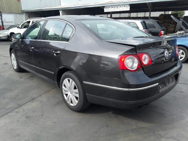 MODULO ELECTRONICO VOLKSWAGEN PASSAT BERLINA - Imagen 9