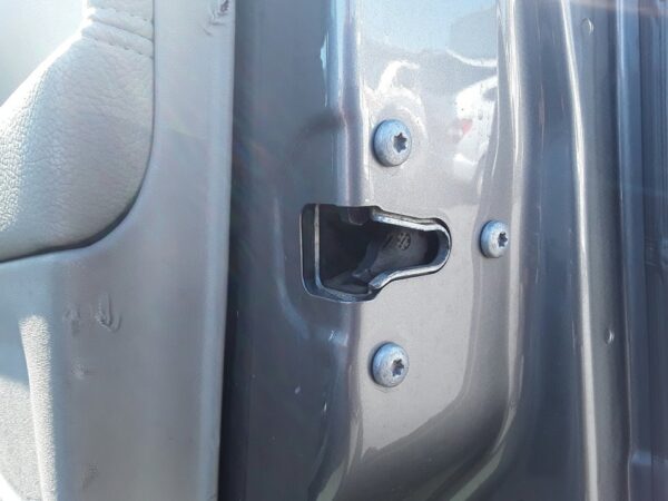 CERRADURA PUERTA DELANTERA DERECHA SAAB 9-3 BERLINA