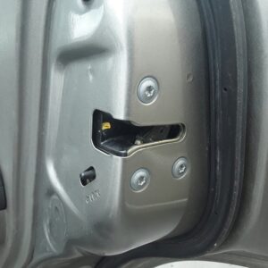 CERRADURA PUERTA TRASERA DERECHA  NISSAN X-TRAIL