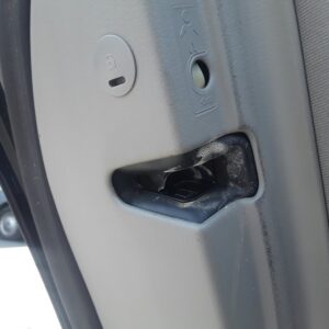 CERRADURA PUERTA TRASERA IZQUIERDA  AUDI A4 AVANT