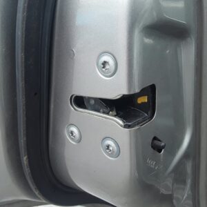 CERRADURA PUERTA TRASERA IZQUIERDA  NISSAN X-TRAIL