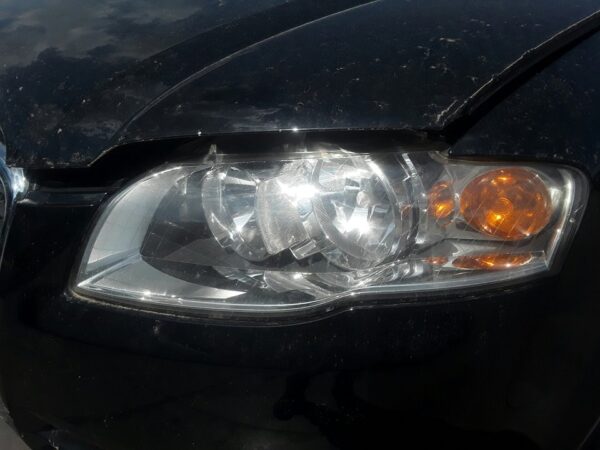 FARO IZQUIERDO AUDI A4 AVANT