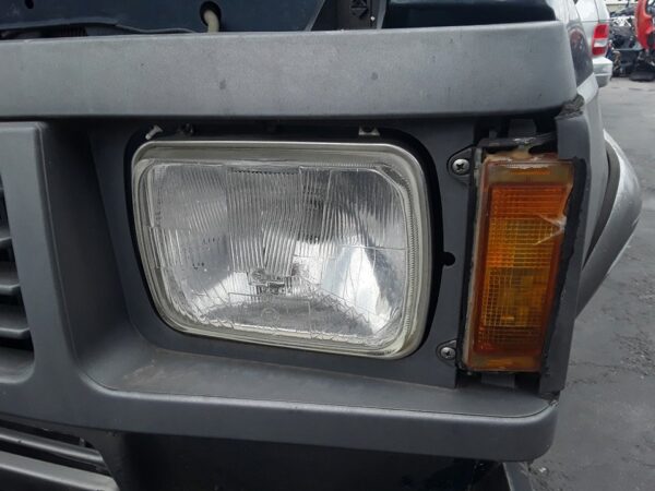 FARO IZQUIERDO NISSAN PATROL
