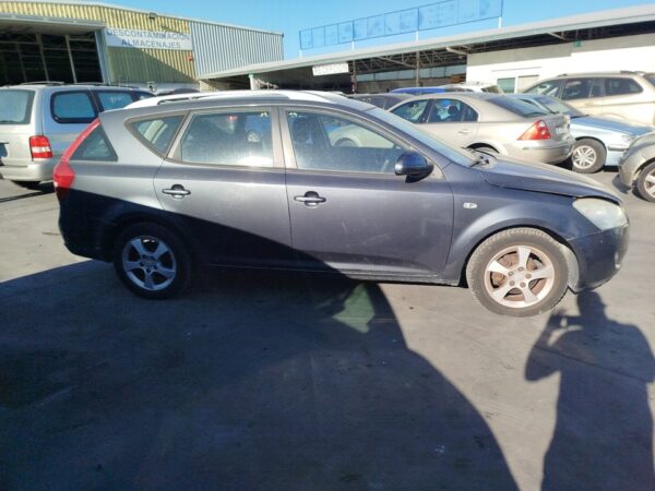 PILOTO TRASERO IZQUIERDO KIA CEE'D - Imagen 3