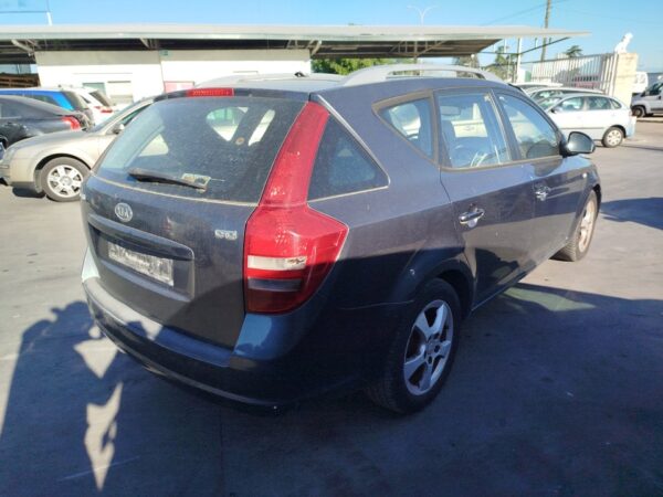 PILOTO TRASERO IZQUIERDO KIA CEE'D - Imagen 4