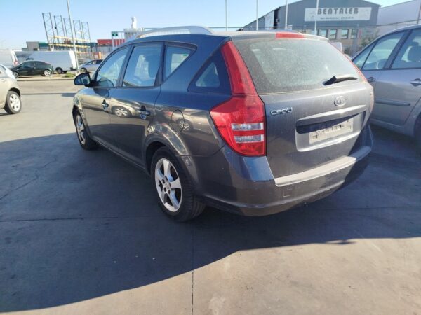 PARAGOLPES TRASERO KIA CEE'D - Imagen 11