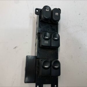 MANDO ELEVALUNAS DELANTERO IZQUIERDO  HYUNDAI I30