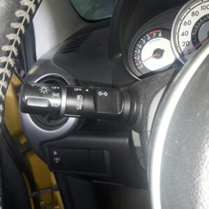 MANDO LUCES MAZDA 2 LIM.