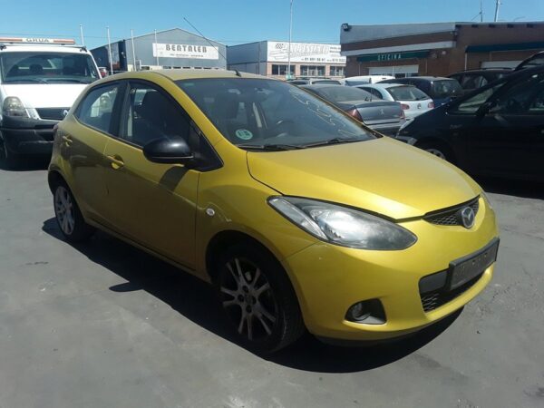 PILOTO TRASERO IZQUIERDO MAZDA 2 LIM. - Imagen 6