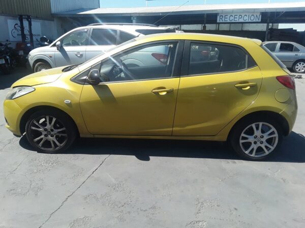 CERRADURA PUERTA DELANTERA IZQUIERDA  MAZDA 2 LIM. - Imagen 7