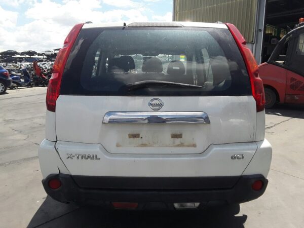 PILOTO TRASERO IZQUIERDO NISSAN X-TRAIL - Imagen 5