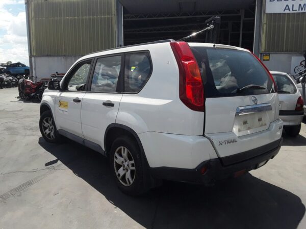 PILOTO TRASERO DERECHO NISSAN X-TRAIL - Imagen 9