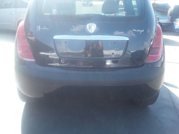 PARAGOLPES TRASERO LANCIA YPSILON - Imagen 3