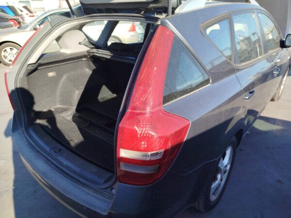 PILOTO TRASERO DERECHO KIA CEE'D