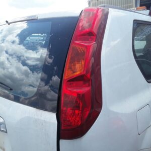 PILOTO TRASERO DERECHO NISSAN X-TRAIL