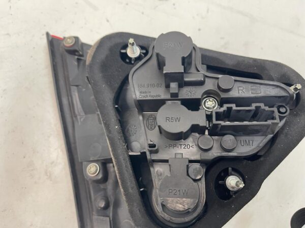 PILOTO TRASERO DERECHO INTERIOR SEAT TOLEDO - Imagen 2