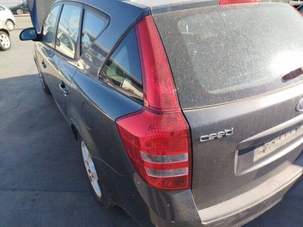 PILOTO TRASERO IZQUIERDO KIA CEE'D