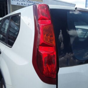 PILOTO TRASERO IZQUIERDO NISSAN X-TRAIL